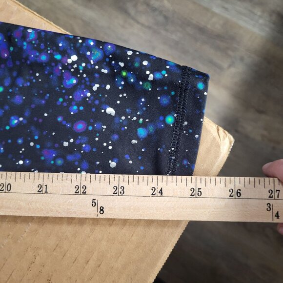 OLD NAVY ACTIVE POWERSOFT HIGH RISE 7/8 LEGGING GO DRY SMALL BLACK FOIL DAMASK - Picture 7 of 8